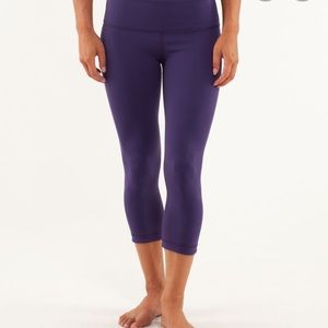 Lululemon-cropped leggings